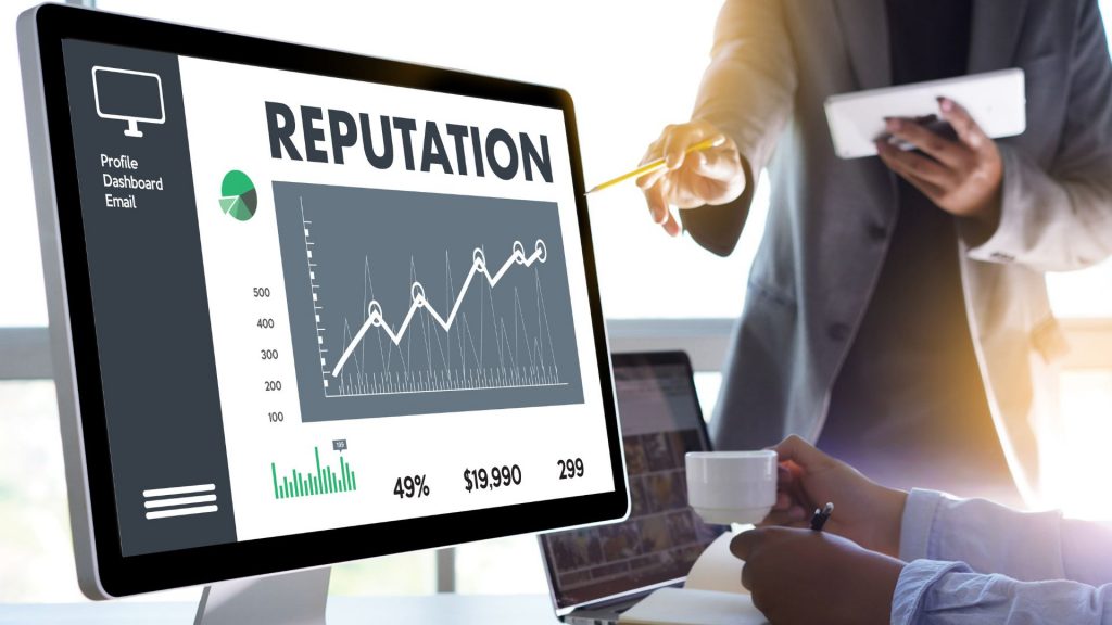 El crecimiento de un negocio al registrarlo en un perfil online